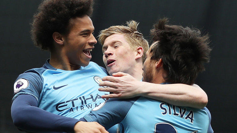 自意甲首秀以来代表同一球队参与超过100球，莱奥是同期第4人