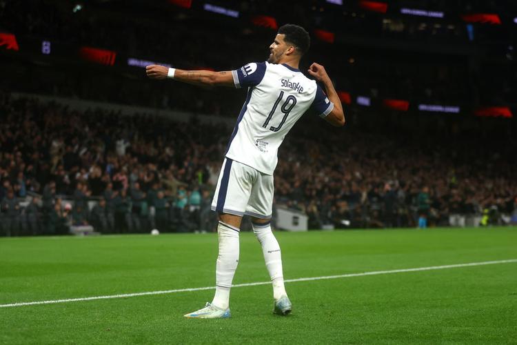 2280万买的恩里克砸手里？斯基拉：国米正找寻邓弗里斯的替补