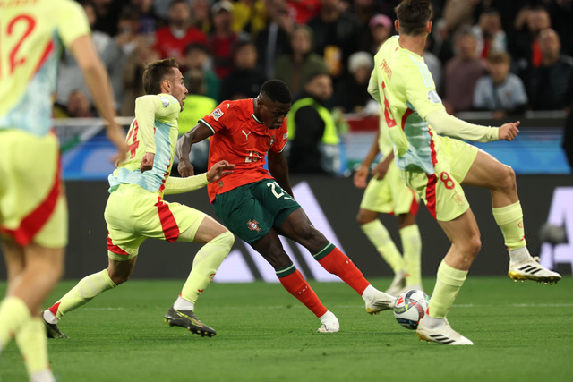 费兰·托雷斯戴帽斩获赛季11球，超越莱万距离姆巴佩5球