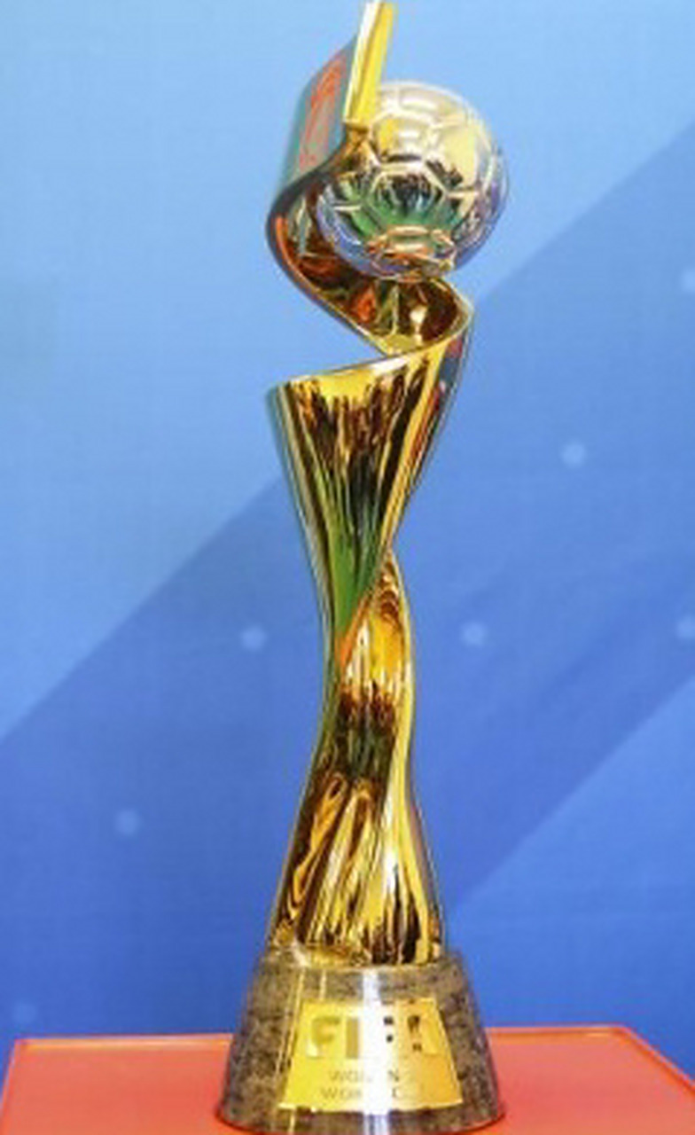 程进：弗兰克希望球迷不只是记得他一人，继续支持新一代球员