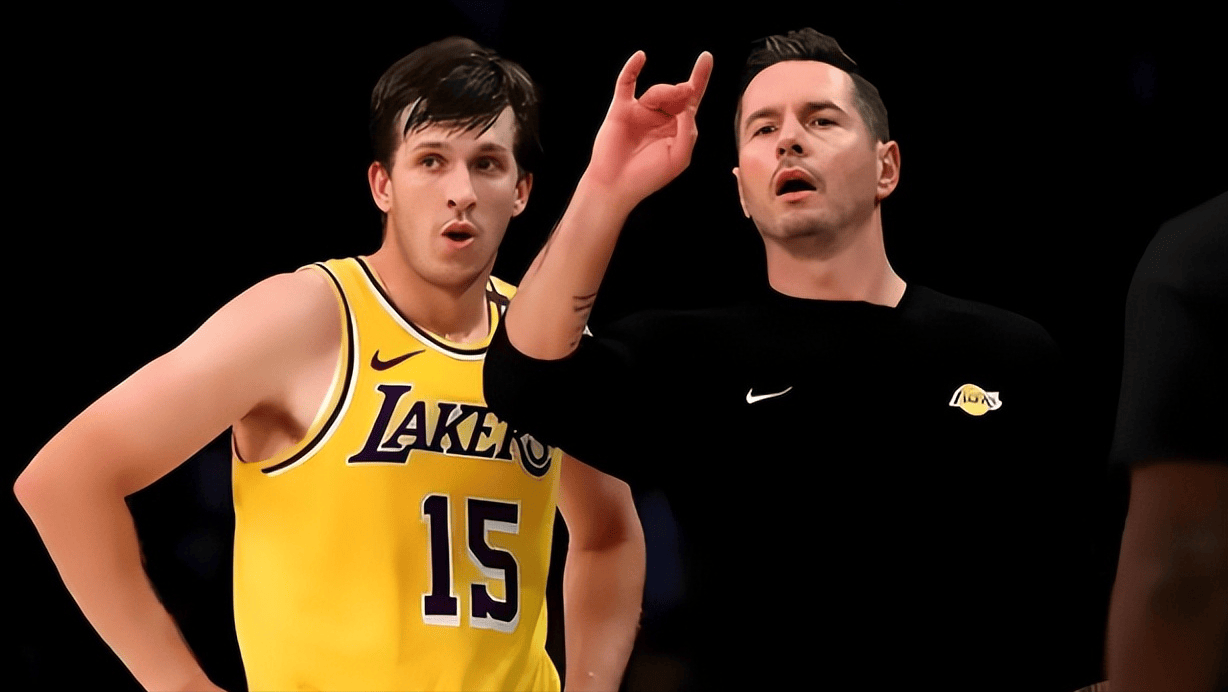[NBA]鲍尔25+8 黄蜂主场大胜尼克斯