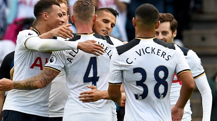 曼城斯特林梅开二度击败热刺