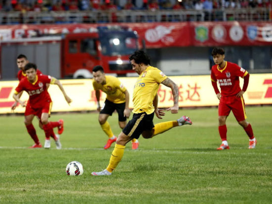 卫冕冠军重新起航，泰州官方发布2026“苏超”球员全国招募令