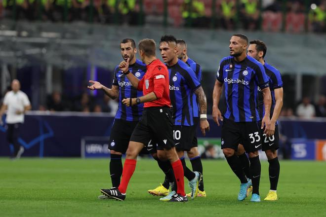 小蜘蛛追平萨乌尔，并列马竞队史欧冠射手榜第二，仅次于格子